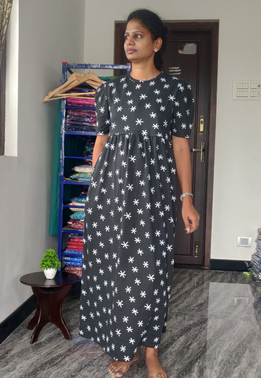 Black Star – Soft Cotton Full-Length Women’s Maxi Loungewear