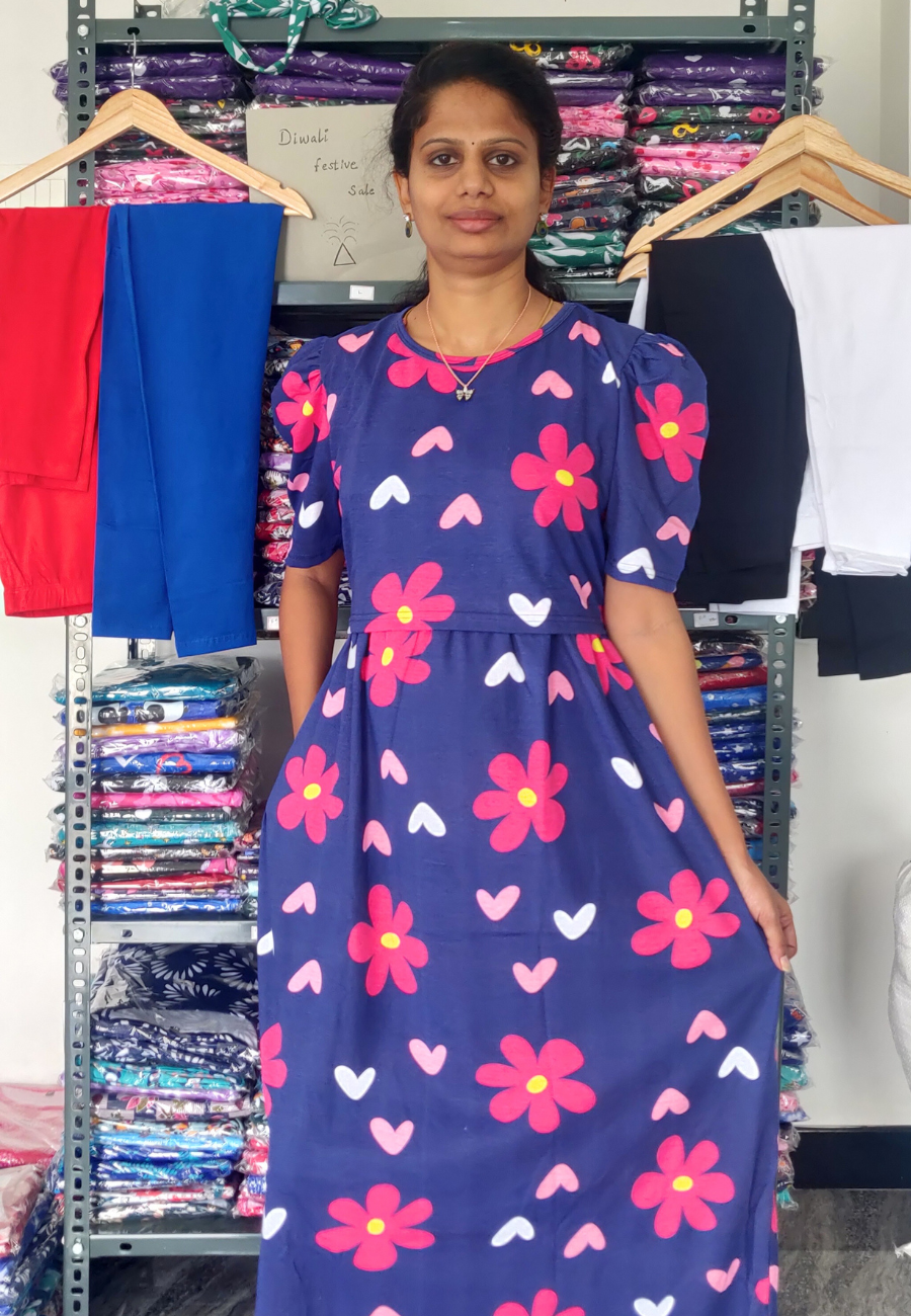 Navy Rose Soft Cotton Zipless Maternity & Feeding Dress | Puff Sleeve